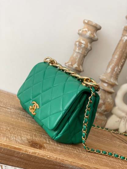 CHL Classic Diamond Flap Bag Green For Women, Women’s Bags 9.1in/23cm