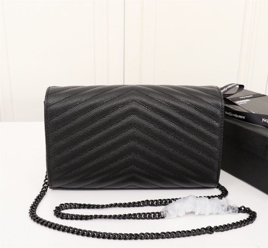 YSL CASSANDRE MATELASSÉ CHAIN WALLET IN GRAIN DE POUDRE EMBOSSED BLACK NOIR 22CM 377828BOW081000