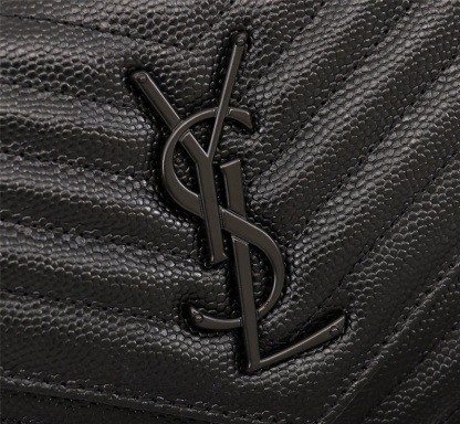 YSL CASSANDRE MATELASSÉ CHAIN WALLET IN GRAIN DE POUDRE EMBOSSED BLACK NOIR 22CM 377828BOW081000