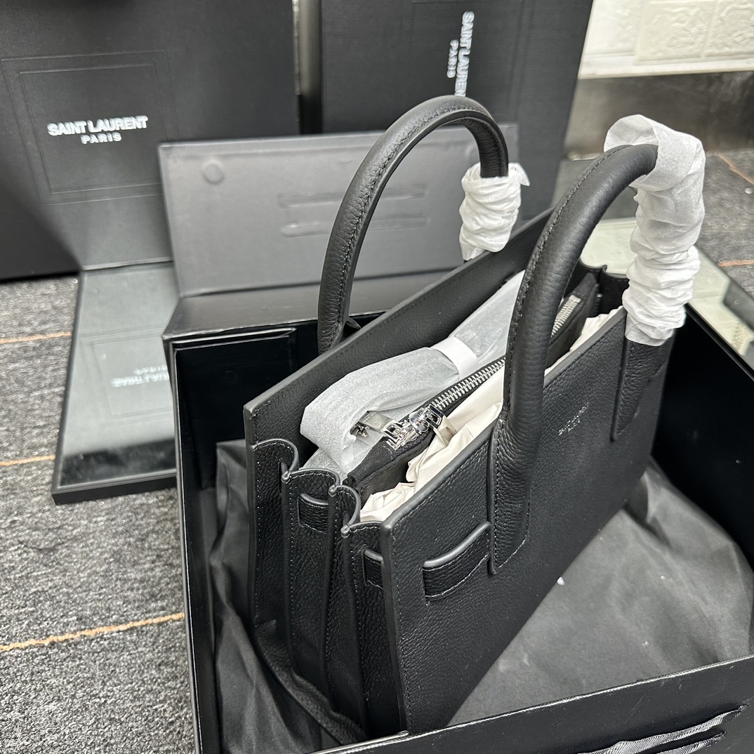 YSL SAC DE JOUR BABY IN GRAINED LEATHER BLACK 26CM