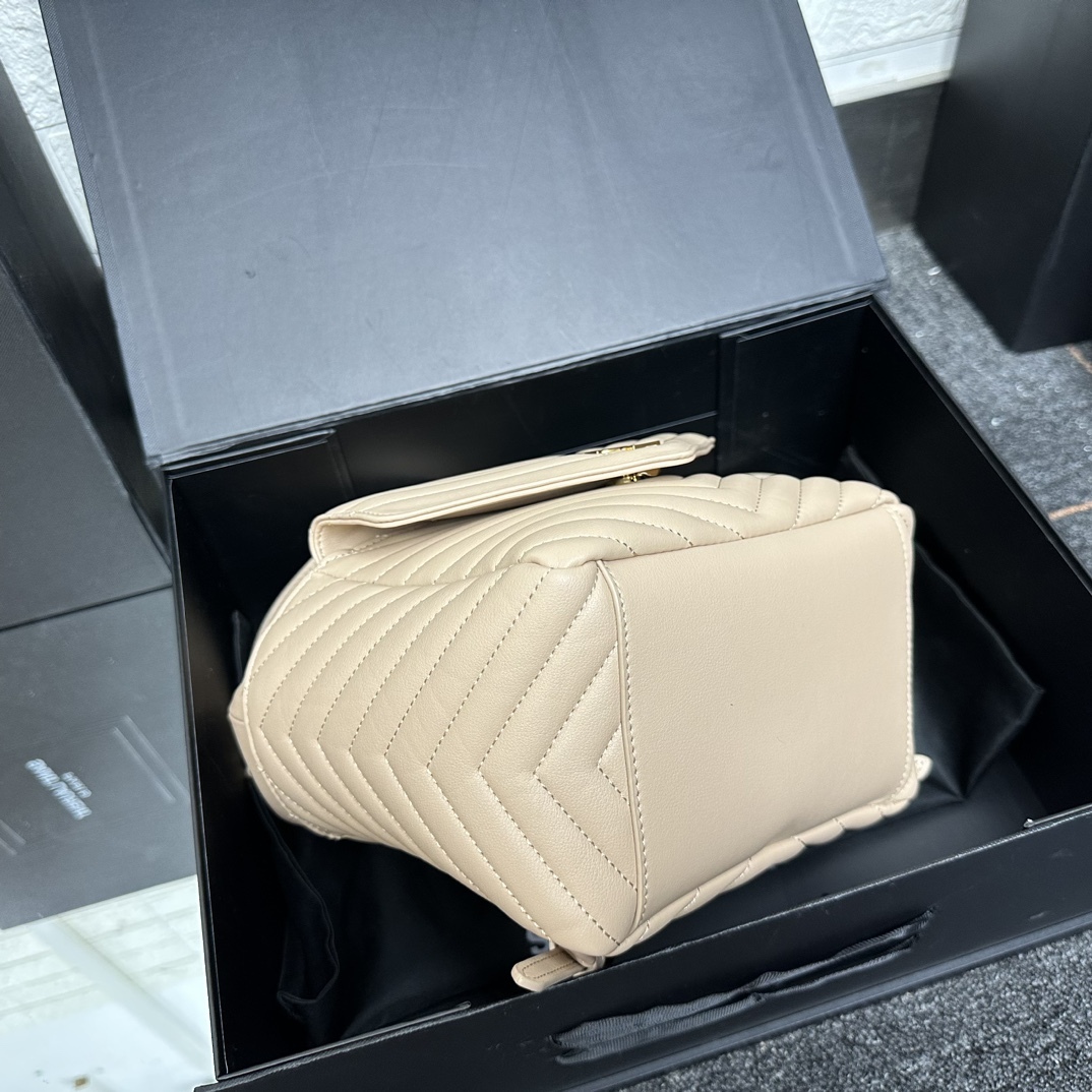 YSL JOE BACKPACK IN LAMBSKIN BEIGE 29CM 6726091EL079207