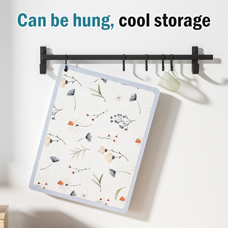 Small fresh kitchen drain mat