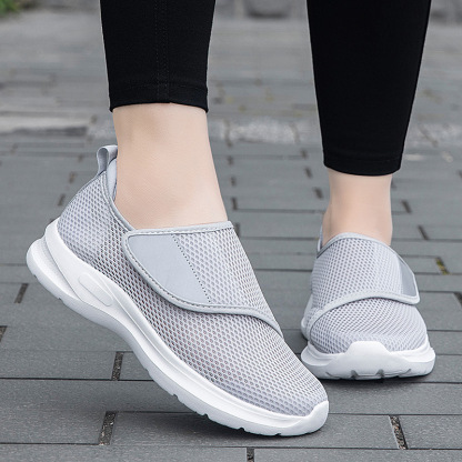 Sommer ältere Schuhe fett und weit Freizeitschuhe