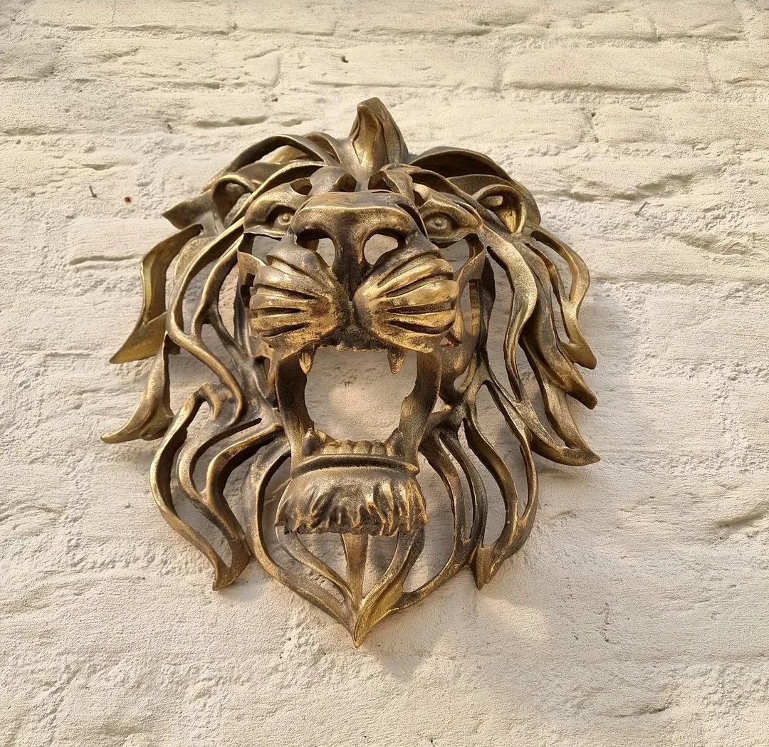 🦁Rare Find-Large Lion Head Wall Mounted Art Sculpture