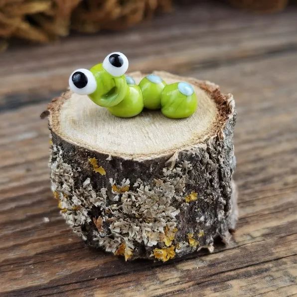 Tiny frog miniature