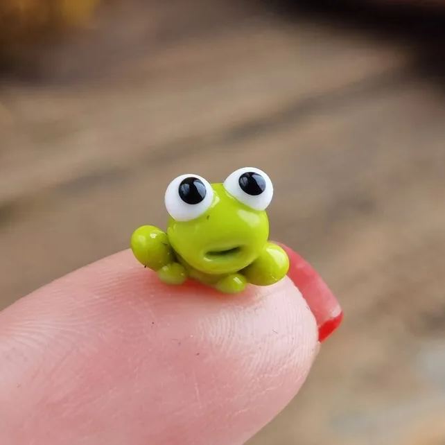 Tiny frog miniature