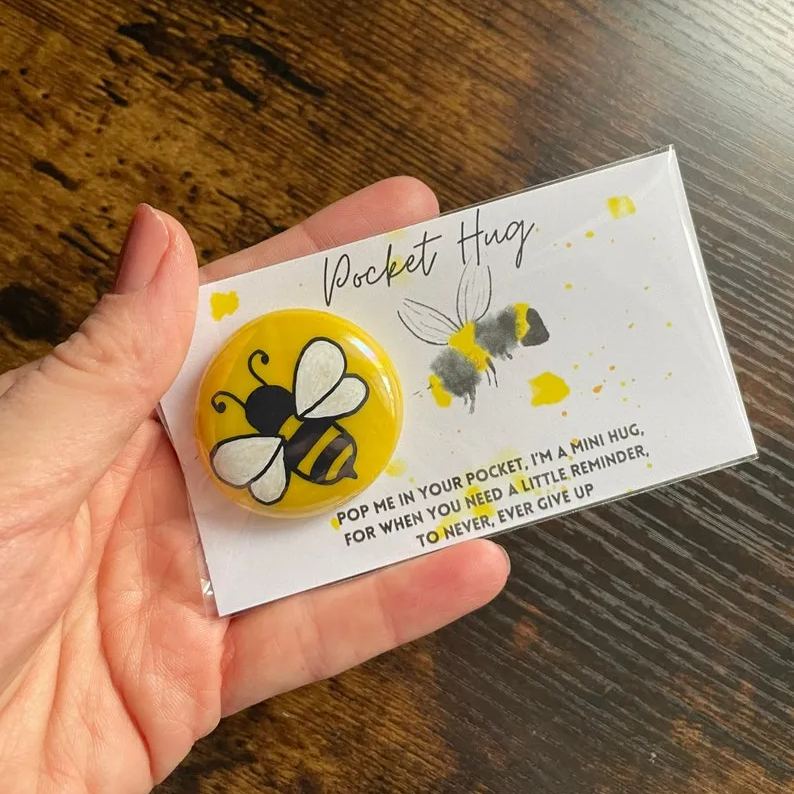 Bumble bee Pocket Hug