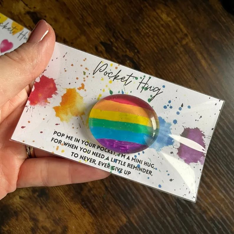 Bumble bee Pocket Hug