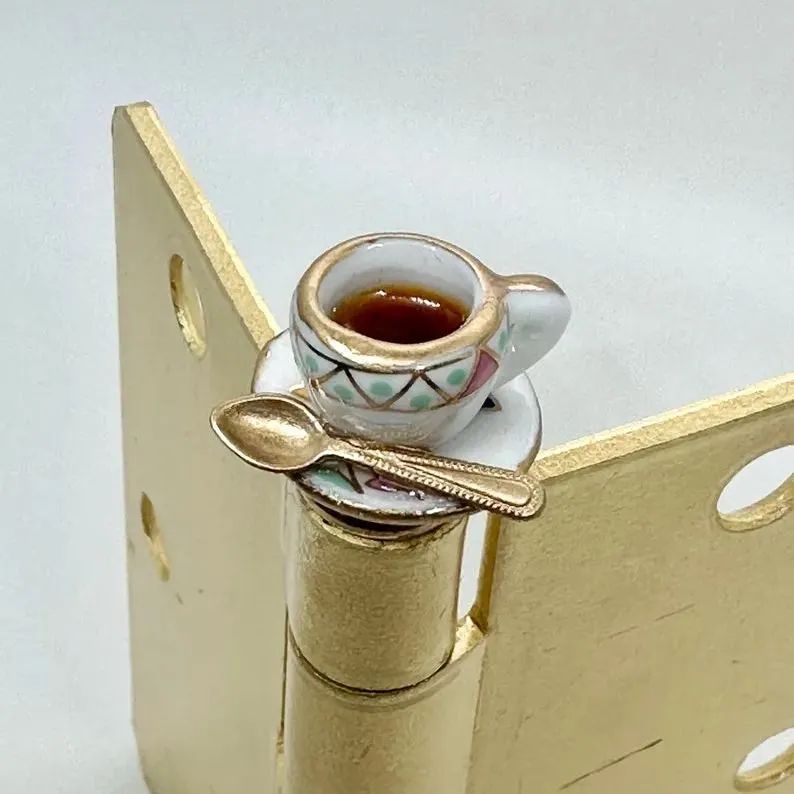 ☕Tea Cup Hinge Head Decoration