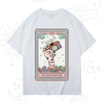 Purplehecate The Photographer Tarot Card T-Shirt