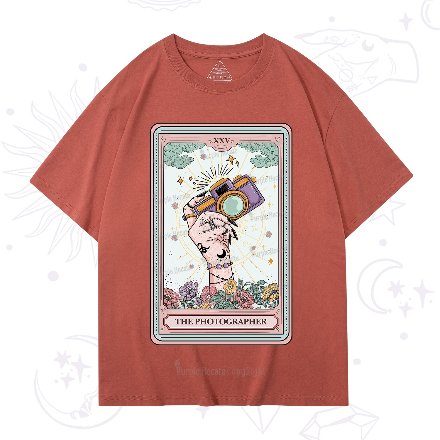 Purplehecate The Photographer Tarot Card T-Shirt