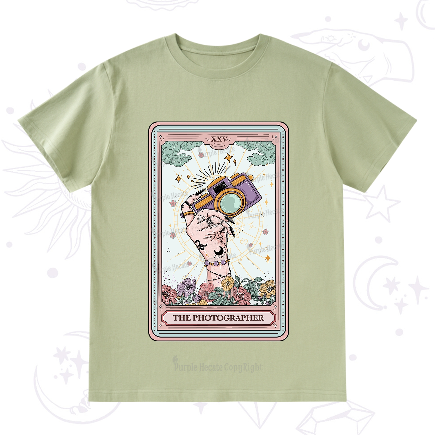 Purplehecate The Photographer Tarot Card T-Shirt