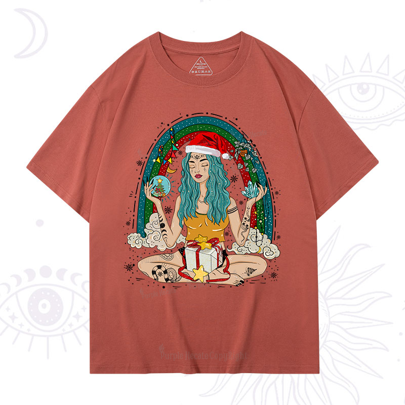 Purplehecate Christmas  I'm The Queen Of All My Dreams T-Shirt