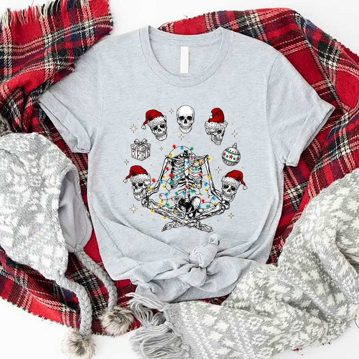 Purplehecate Skeleton Heads Christmas Couple T-Shirts