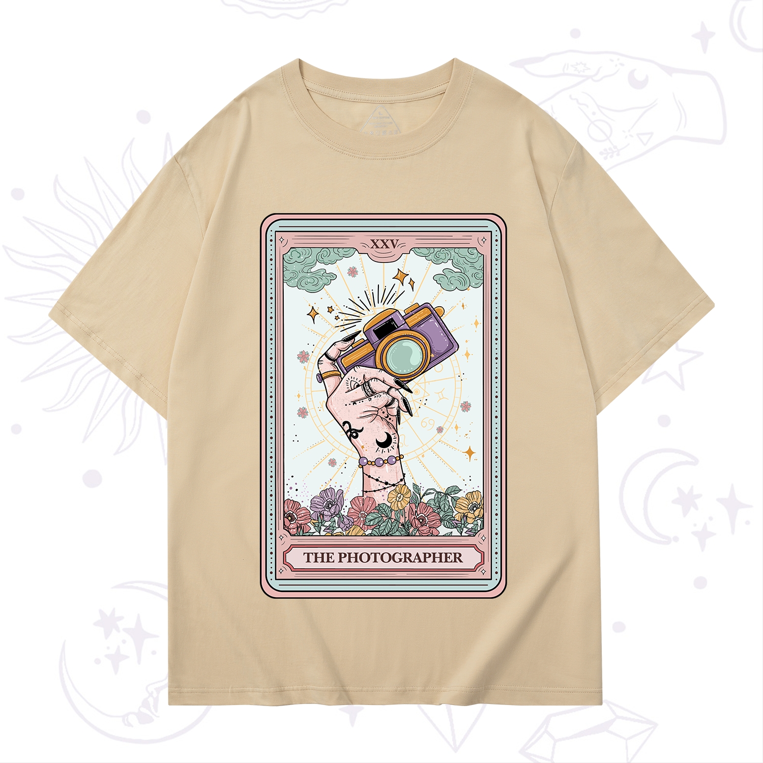 Purplehecate The Photographer Tarot Card T-Shirt