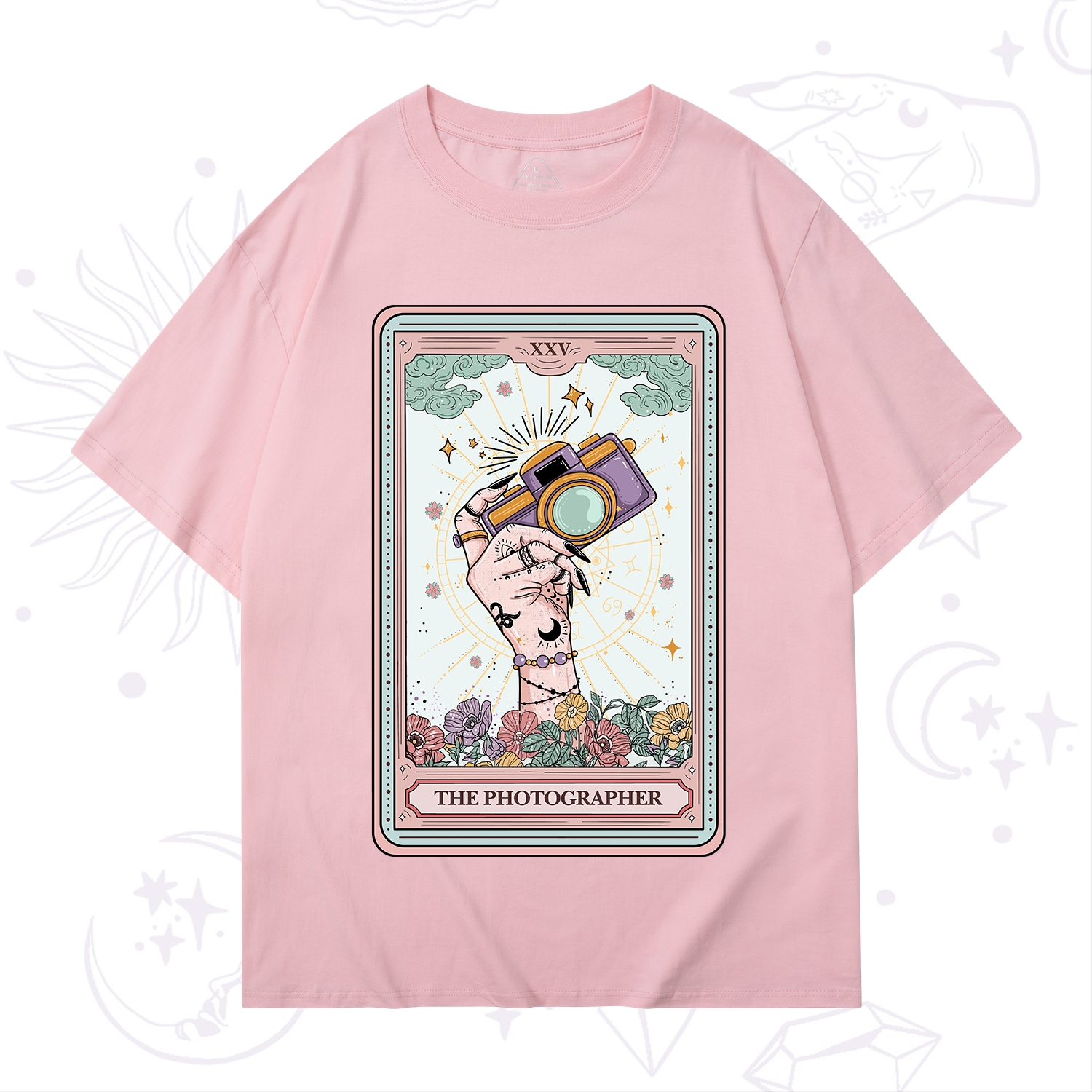 Purplehecate The Photographer Tarot Card T-Shirt