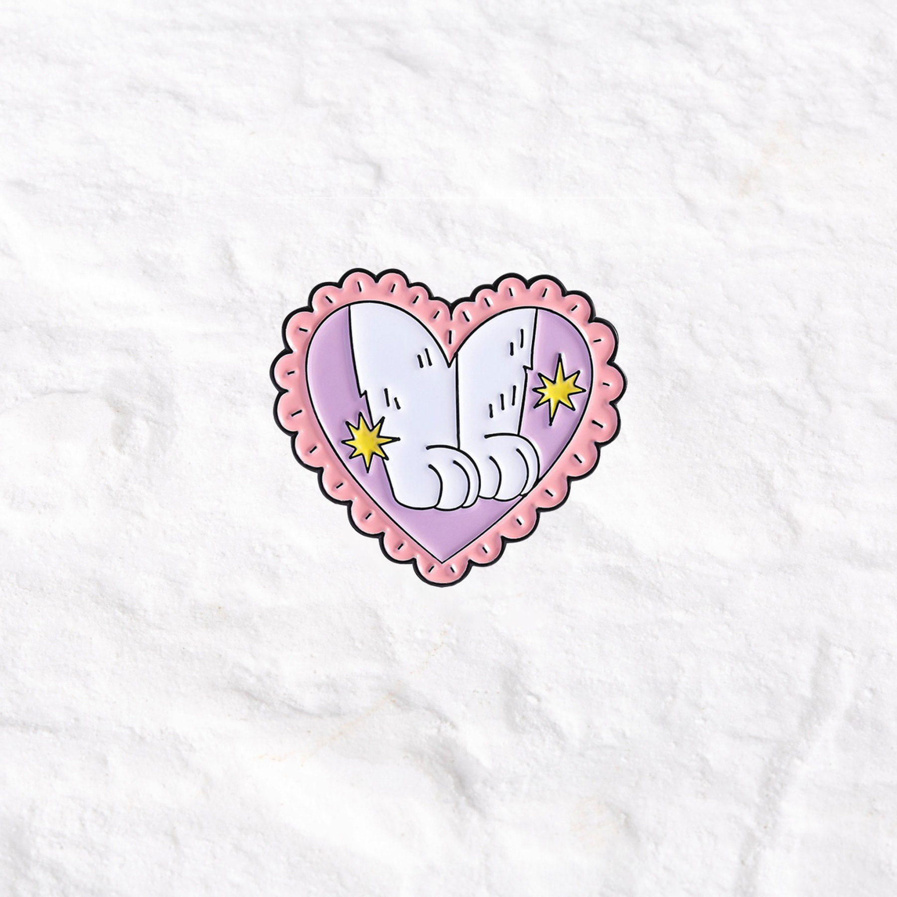 Purplehecate Lace Heart Toe Bean Cat Pin