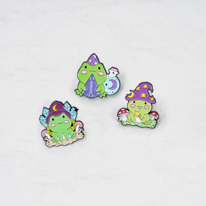 Purplehecate Alchemist Frog Pin