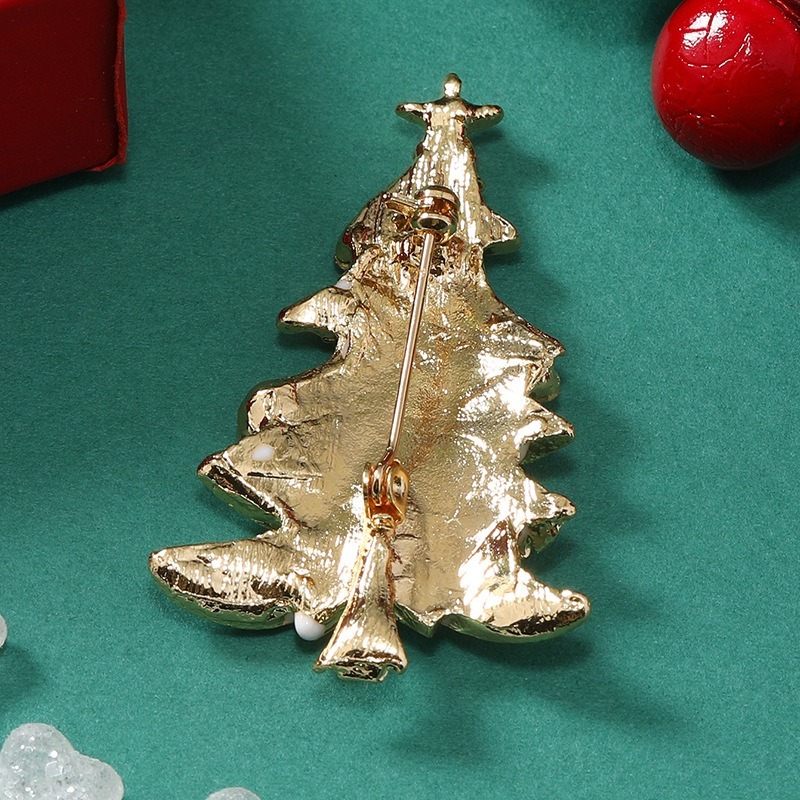 Purplehecate White Christmas Tree Pin