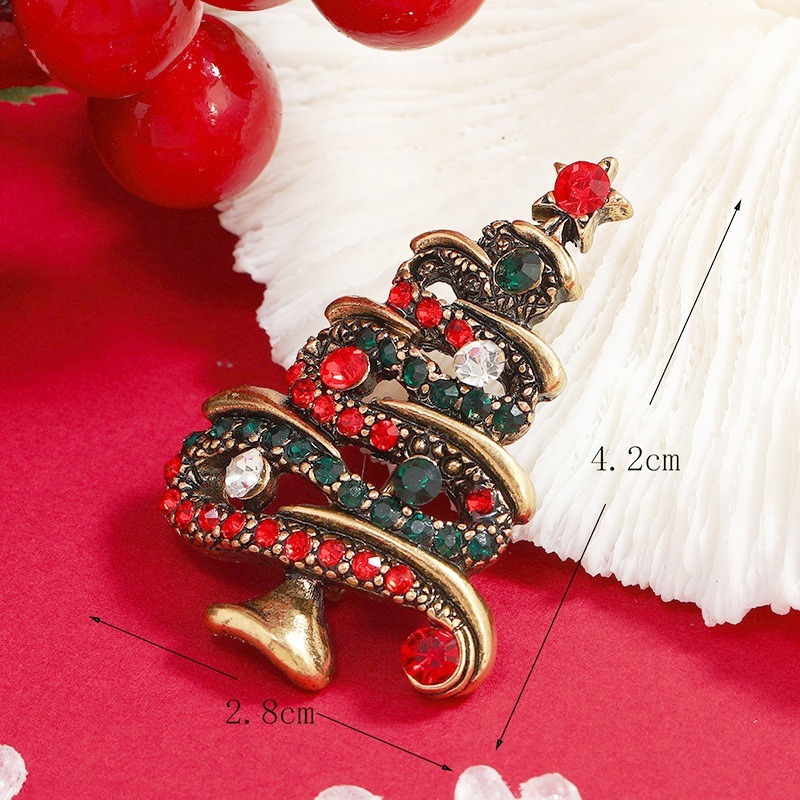 Purplehecate Christmas Crystal Tree Pin