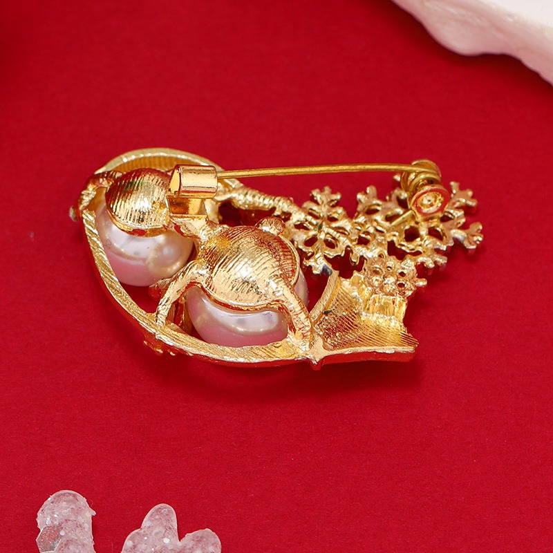 Purplehecate Christmas Snowman Pin