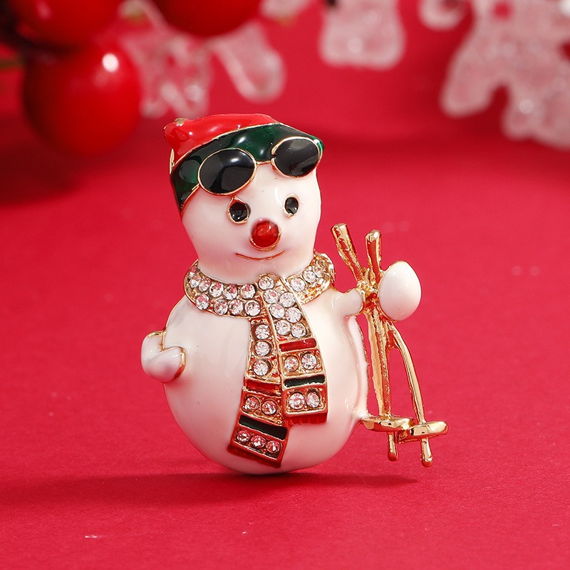Purplehecate Christmas Snowmen Pin