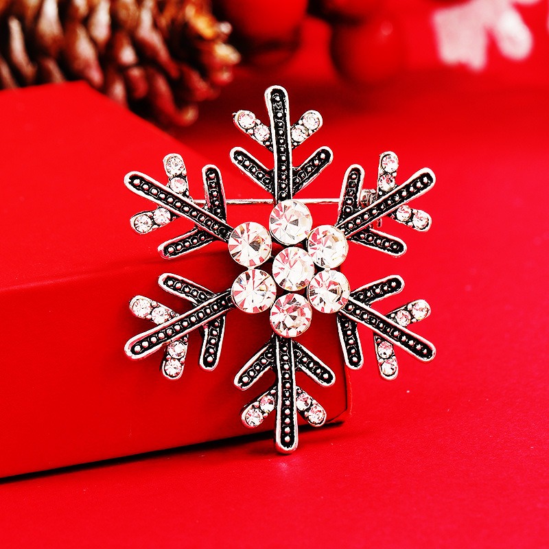 Purplehecate Crystal Snowflake Pin