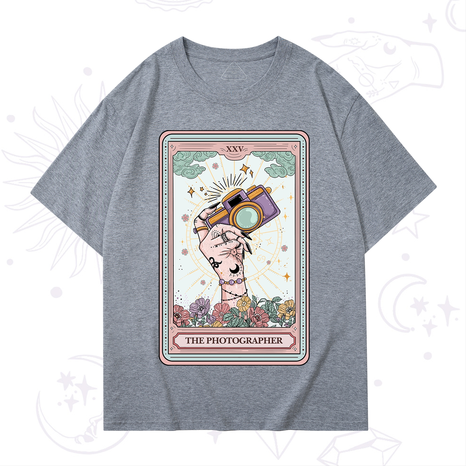 Purplehecate The Photographer Tarot Card T-Shirt