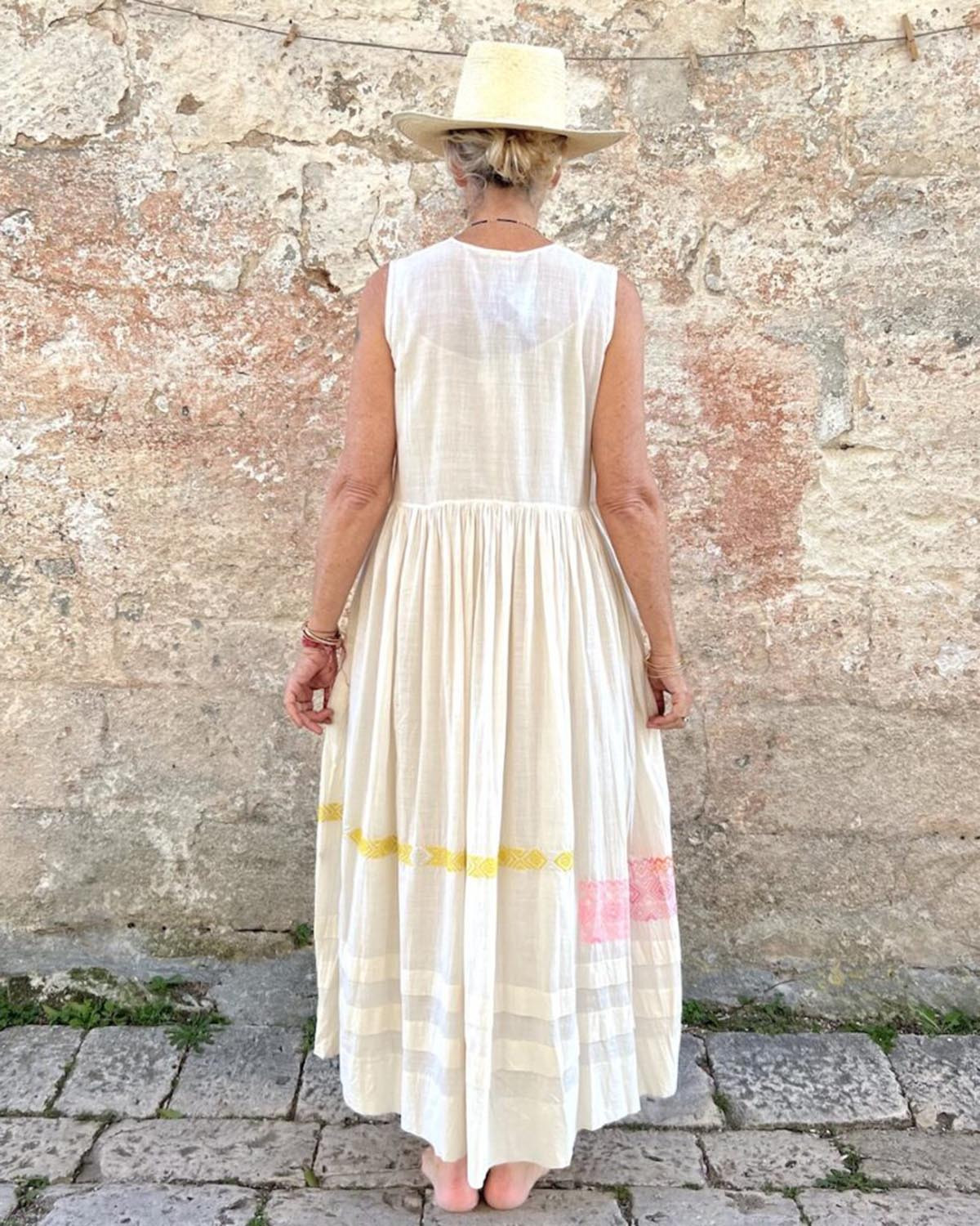 White Printed Loose Sleeveless Dress