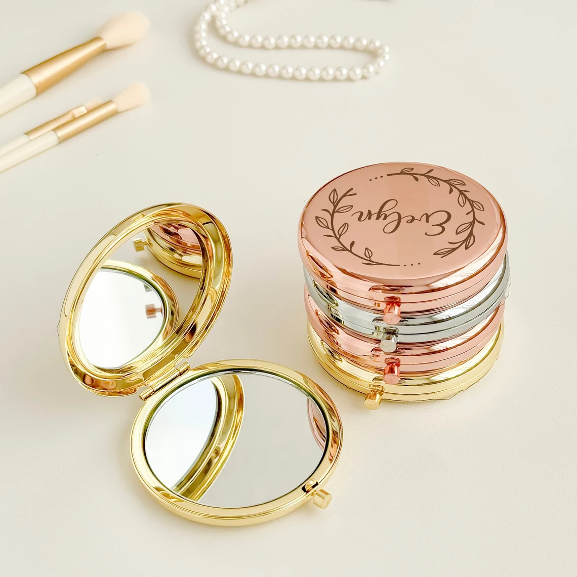Personalized Compact Mirror, Custom Name Gift, Bridesmaid Gifts, Bridal Shower Gifts, Wedding Gifts, Engraved Pocket Mirror for Mother