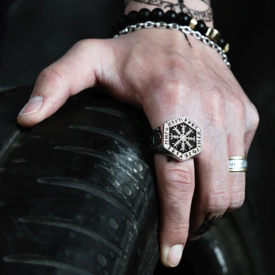 Aegishjalmur Helm Of Awe Ring