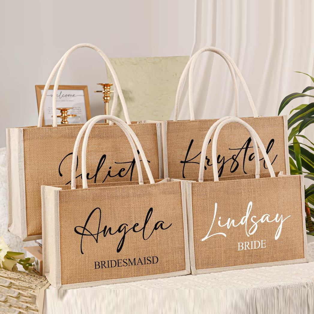 Personalized Bridesmaid Gift Bag with charm,Custom Burlap gift Bag,Beach tote bag,Bachelorette Party Bag, Bridesmaid Proposal Gift,Beach Bag