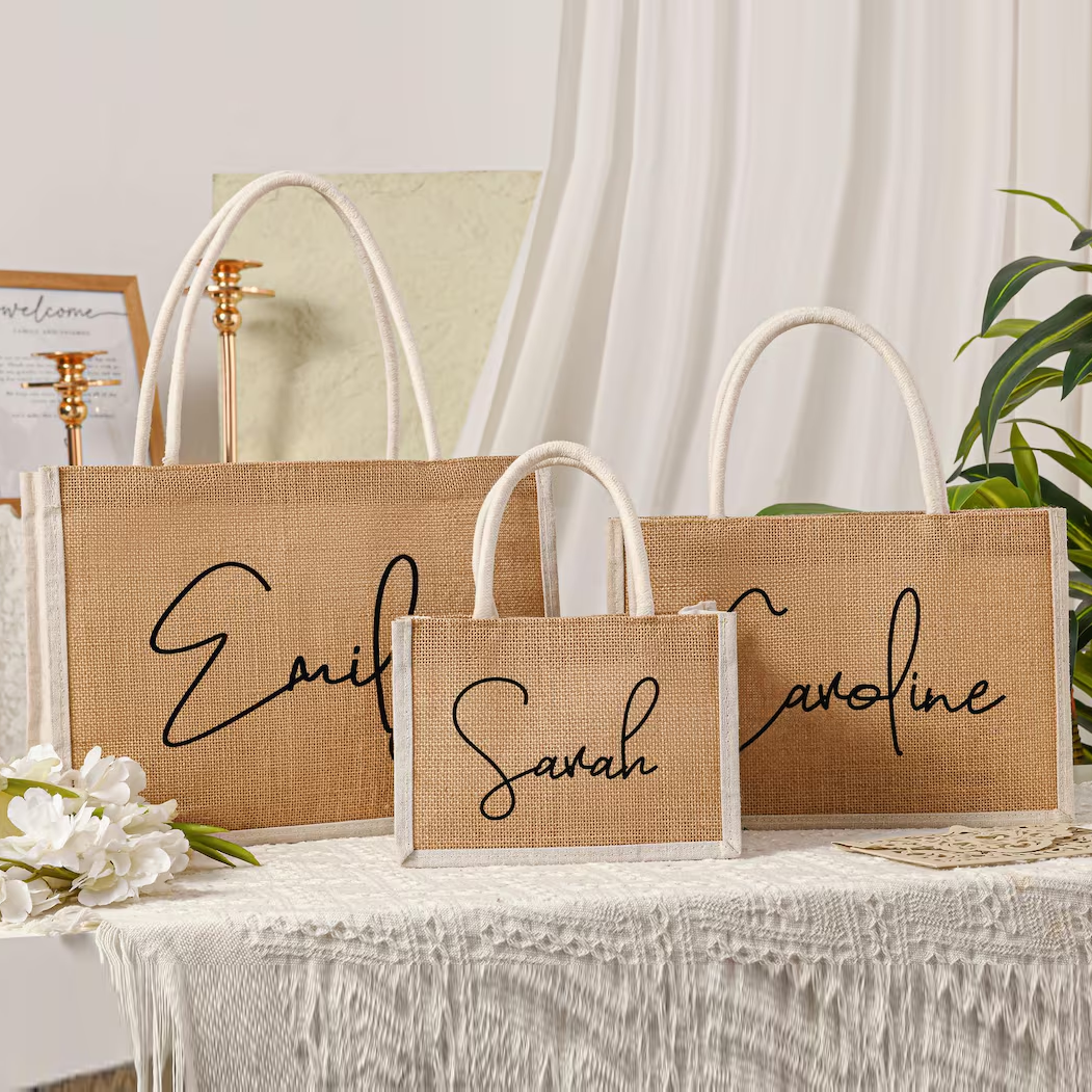 Personalized Bridesmaid Gift Bag with charm,Custom Burlap gift Bag,Beach tote bag,Bachelorette Party Bag, Bridesmaid Proposal Gift,Beach Bag