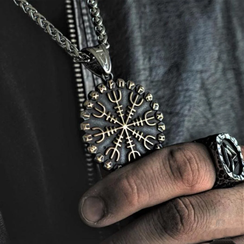 Vegvisir & Aegishjalmur 2 Sides Runic Necklace