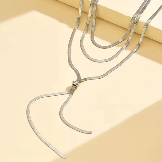 Long Y-shaped herringbone necklace