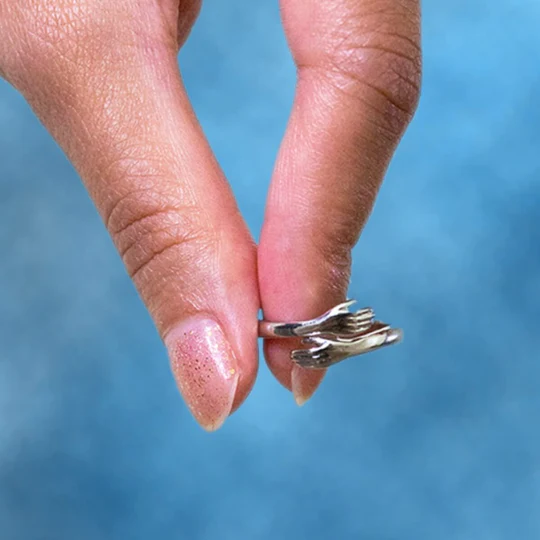 Hug Ring (Adjustable)