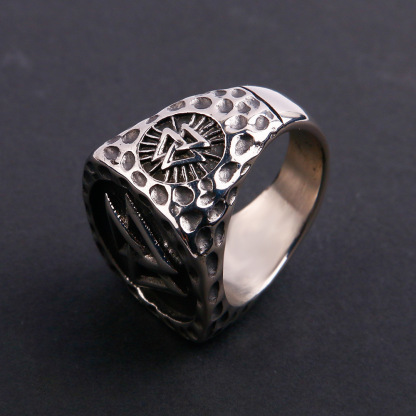The Valknut Warrior Ring