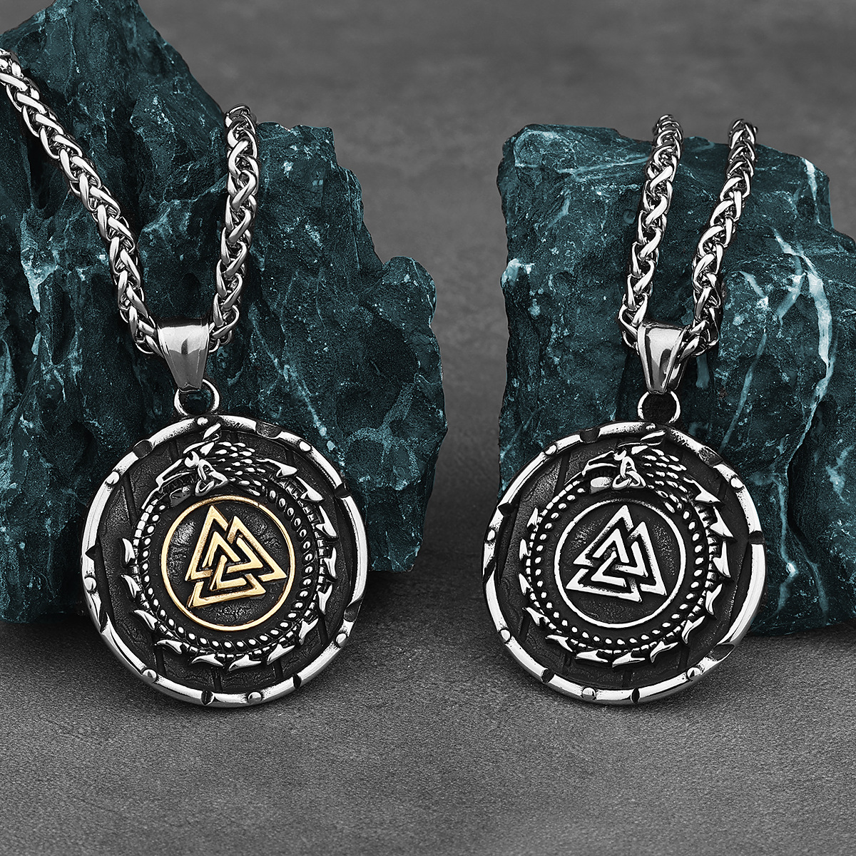 Valknut of Eternity – Odin’s Symbol Pendant Necklace