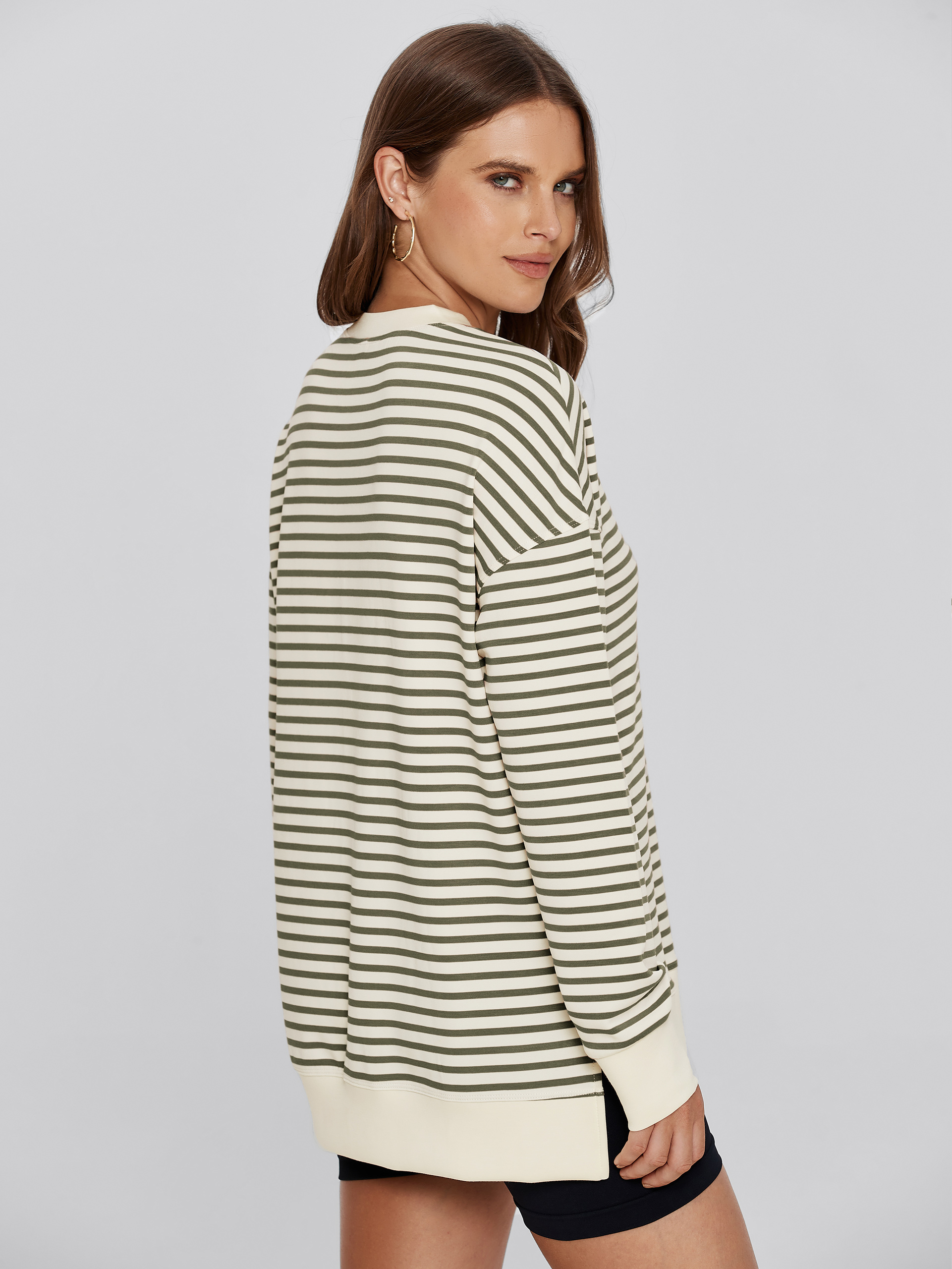 Crewneck Striped Pullover Sweatshirt