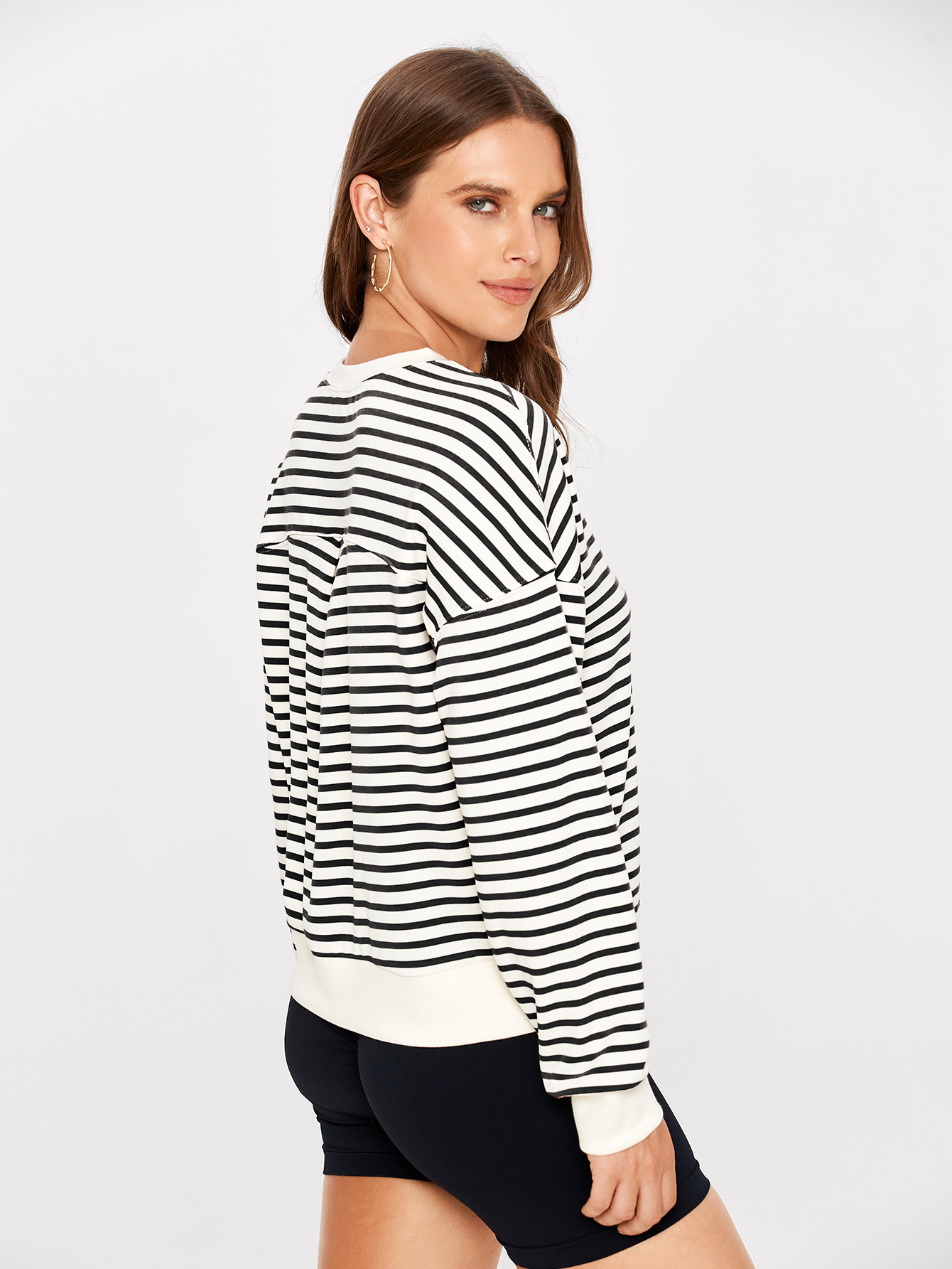 Classic Striped Crewneck Long Sleeve Crop Pullover - Black Stripe