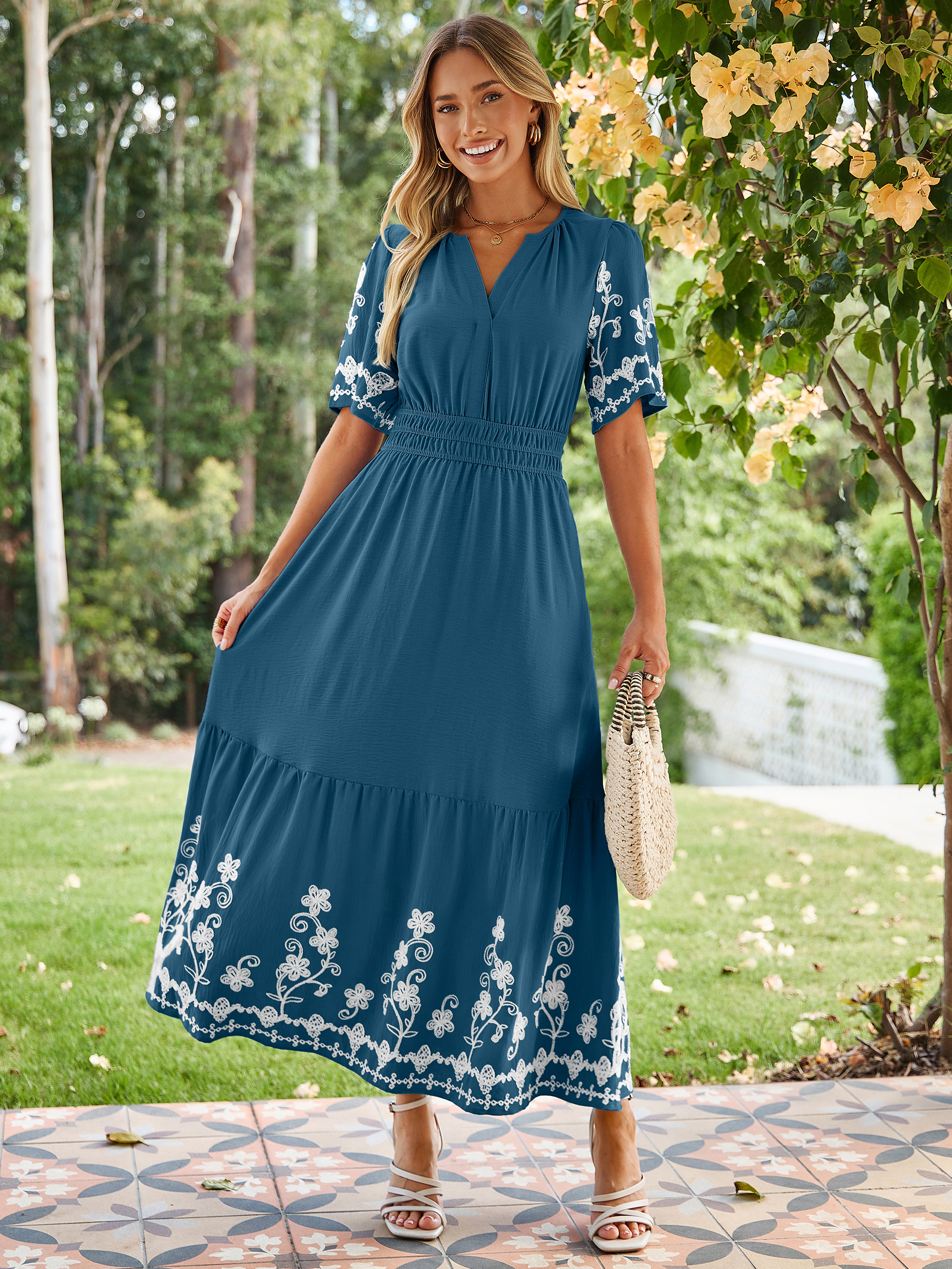Floral Embroidery V-Neck A-Line Maxi Dress - Lake Blue