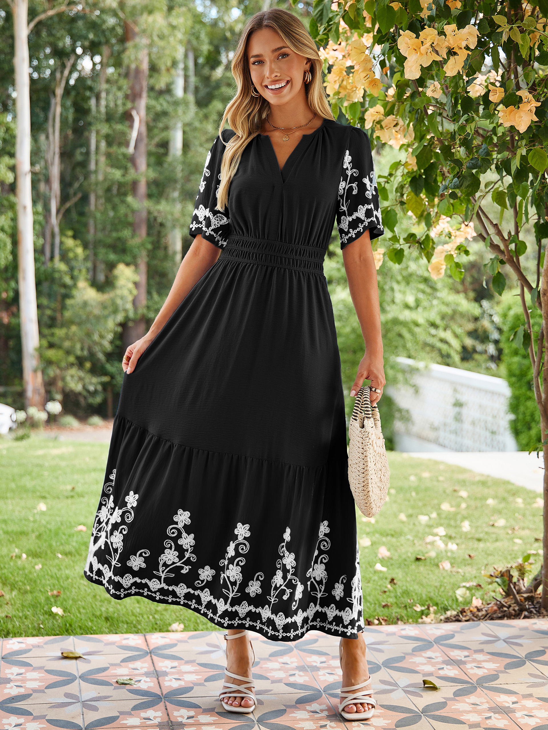 Floral Embroidery V-Neck A-Line Maxi Dress - Black