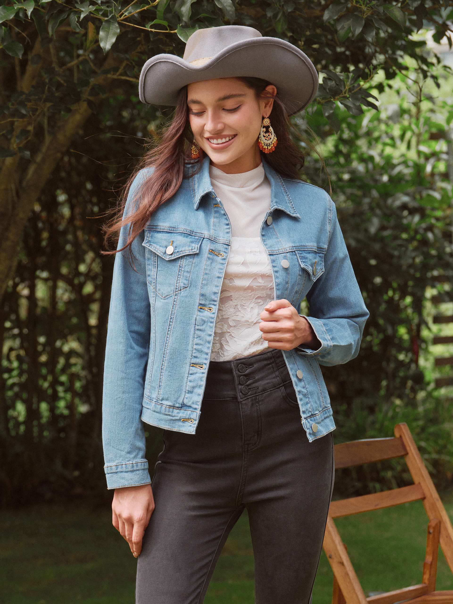 Cropped Button Down Stretch Fitted Denim Jacket