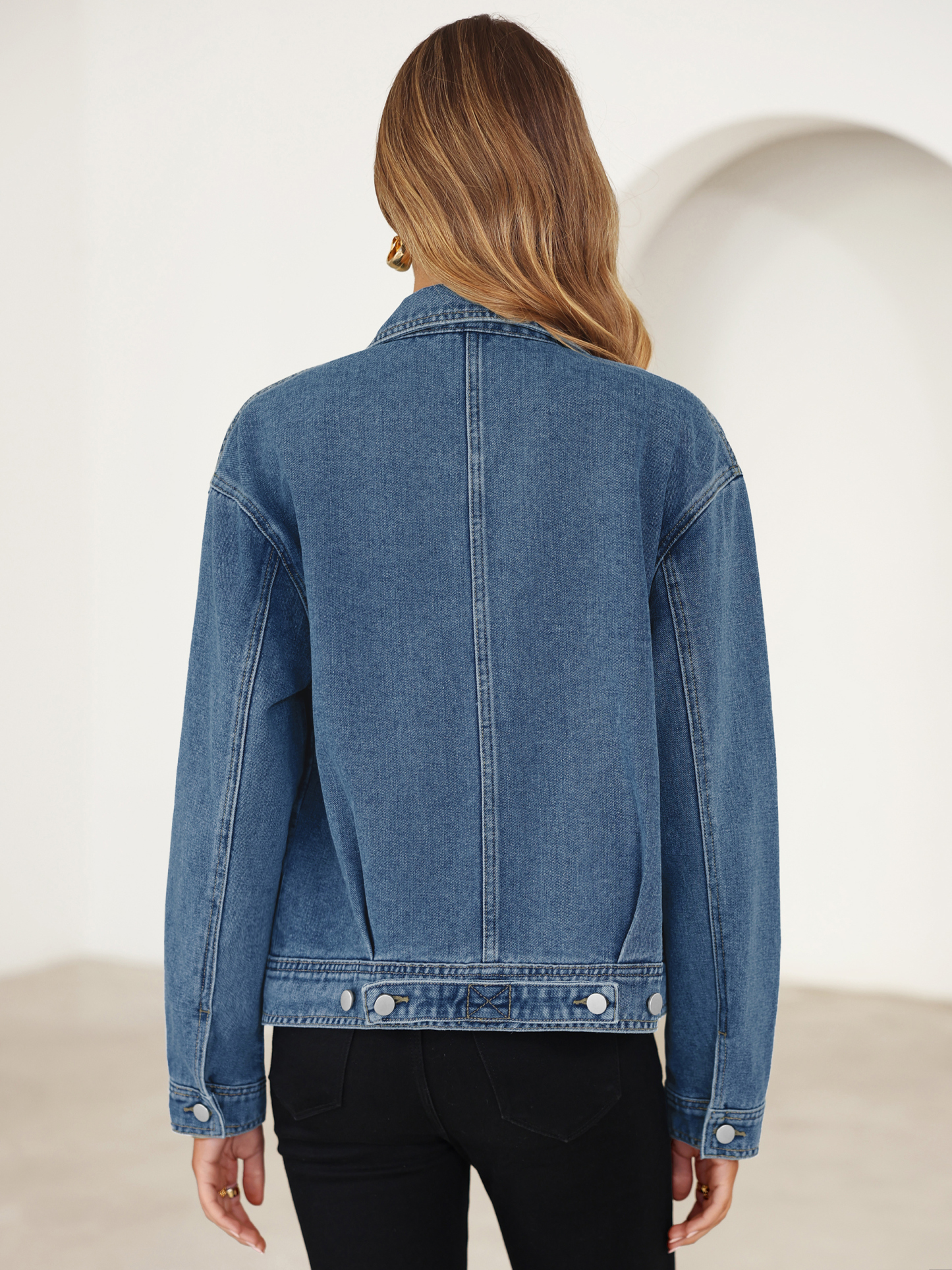 Classic Denim Trucker Jacket with Chest Pockets