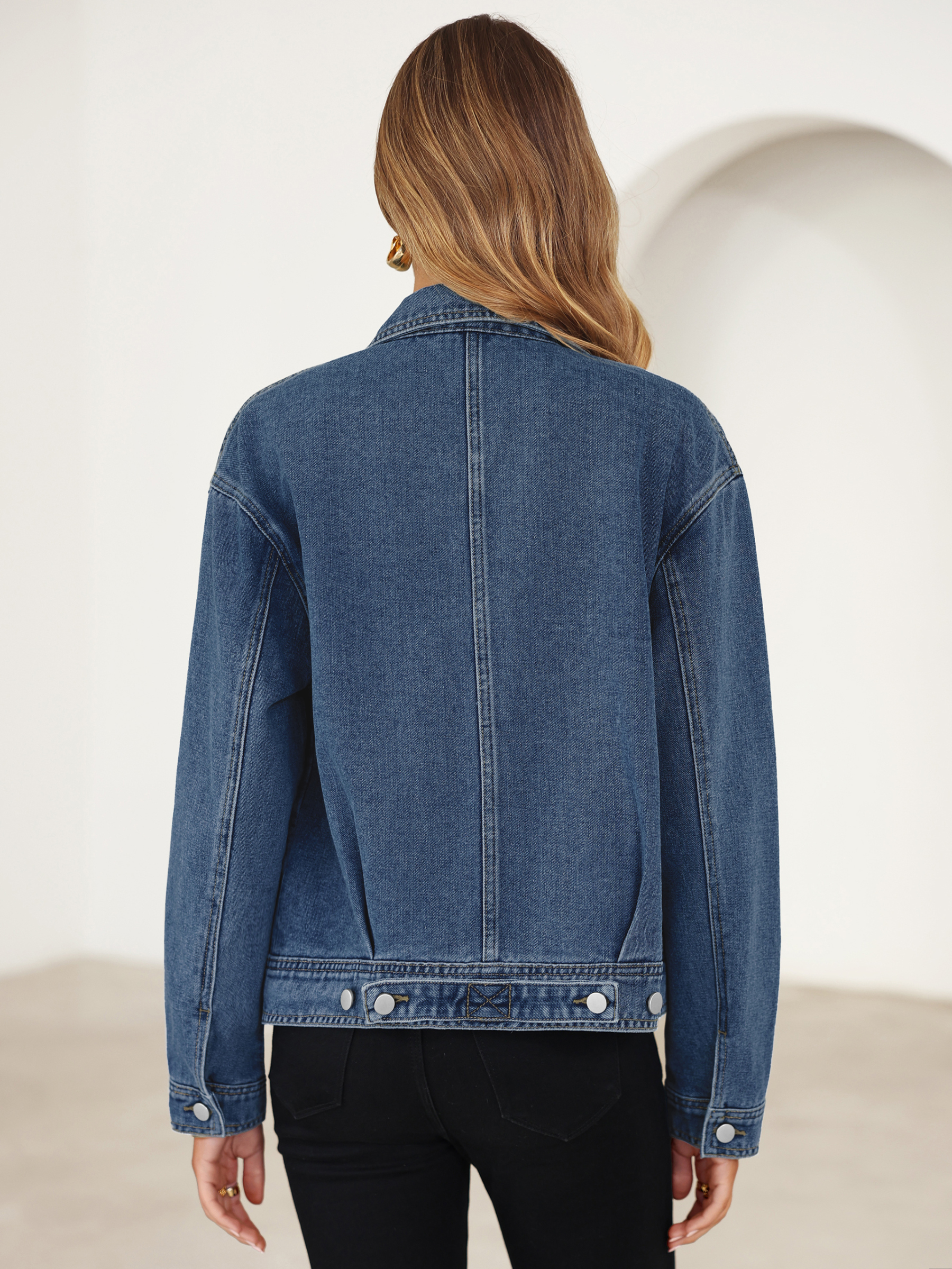 Classic Denim Trucker Jacket with Chest Pockets