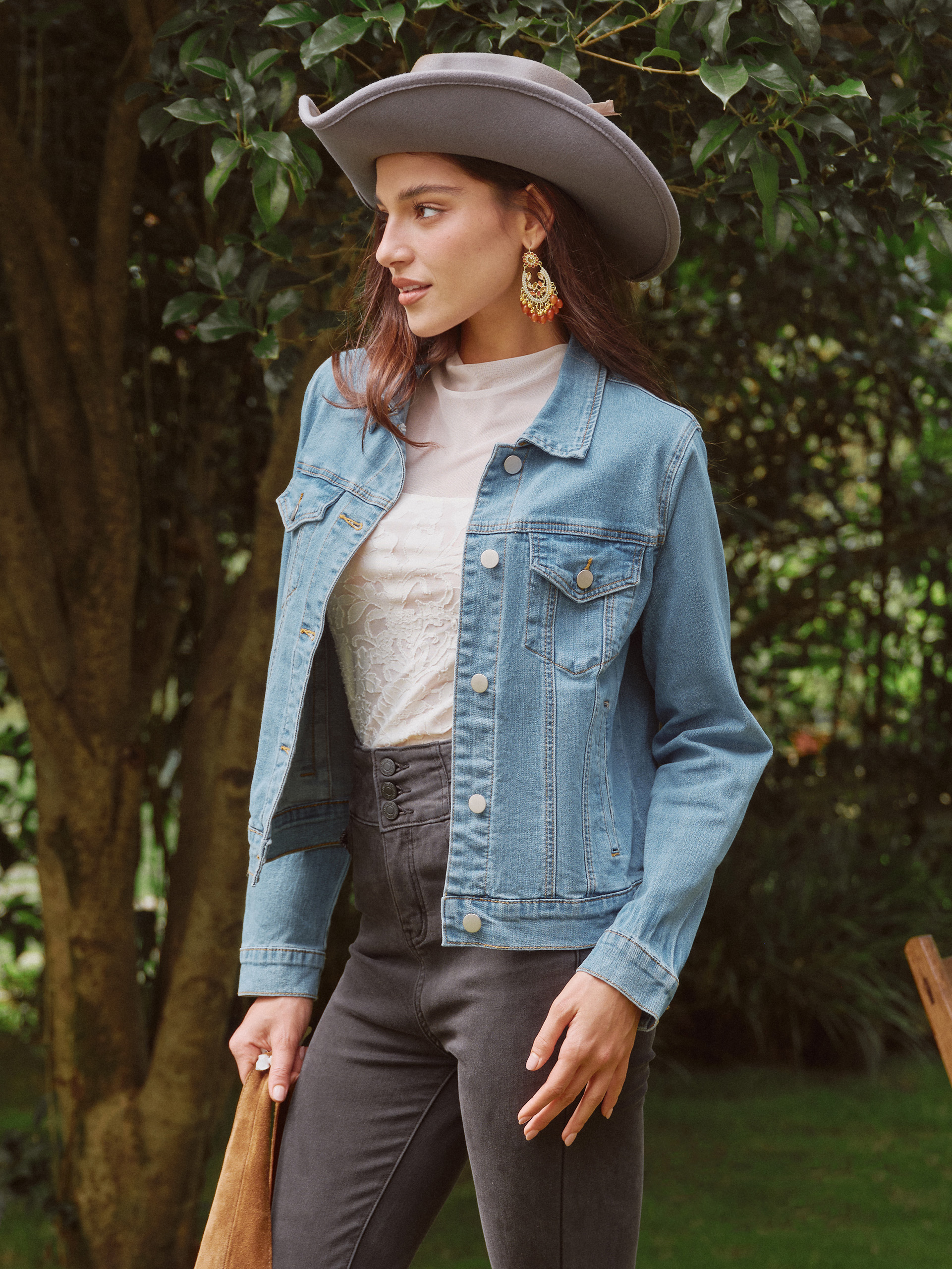 Cropped Button Down Stretch Fitted Denim Jacket