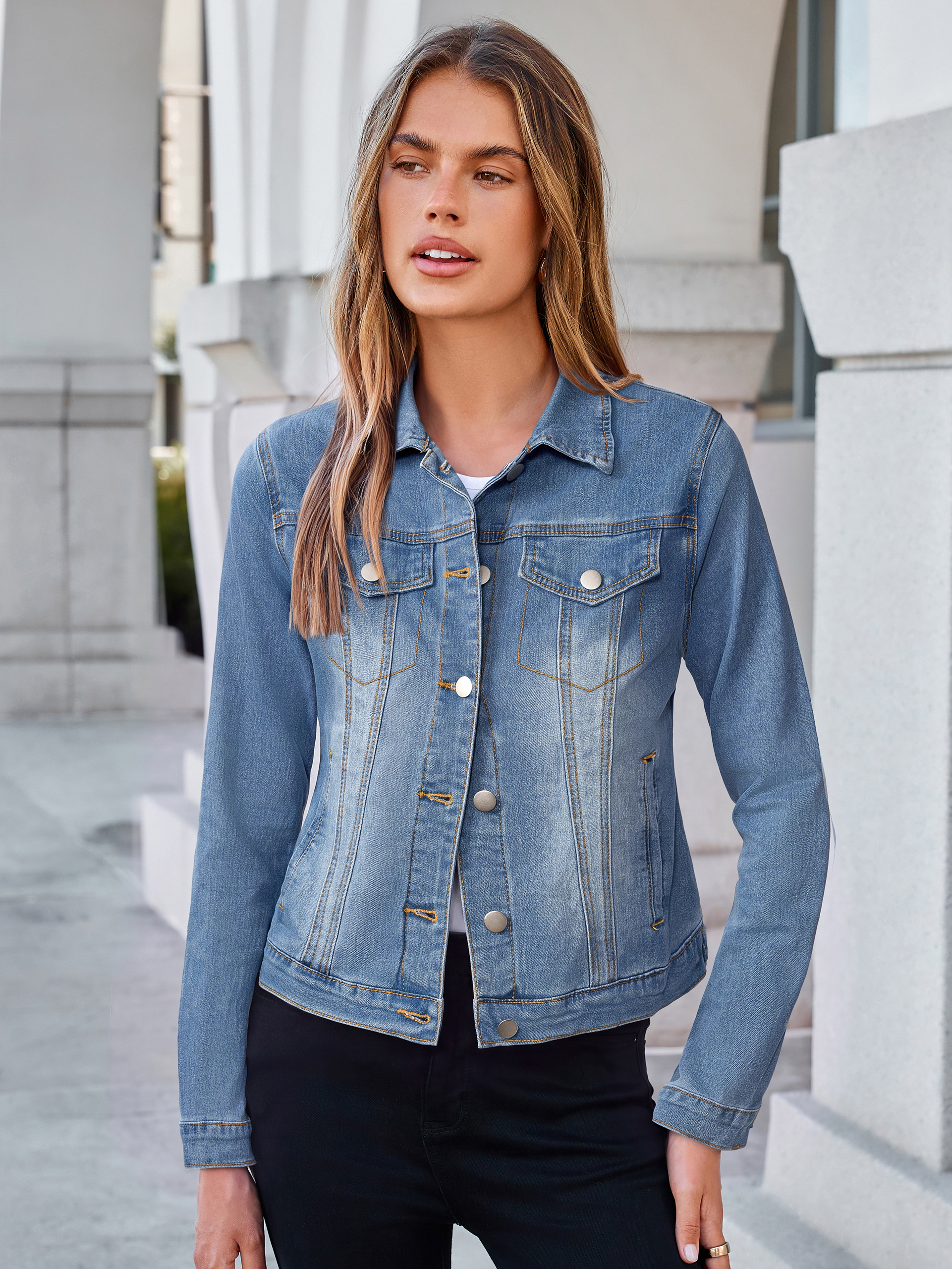 Cropped Button Down Stretch Fitted Denim Jacket