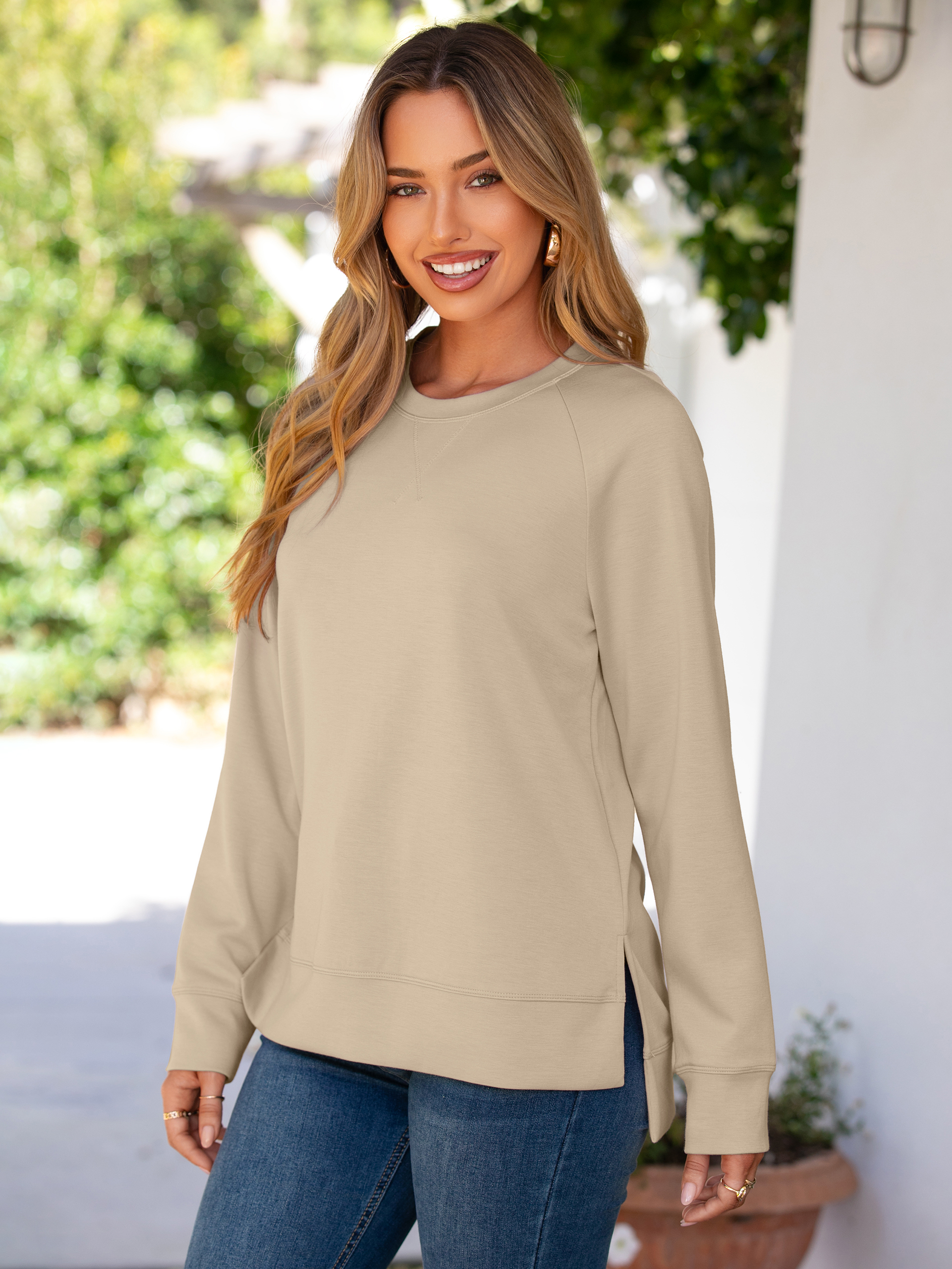 Solid Crewneck Raglan Long Sleeve Sweatshirt