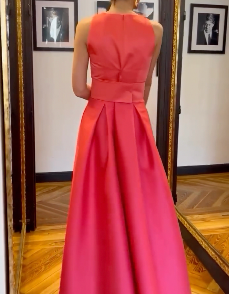 Stunning Red Sleeveless Maxi Dress