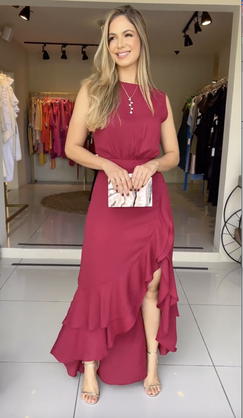 Ele Leandra Vinho Maxi Dress